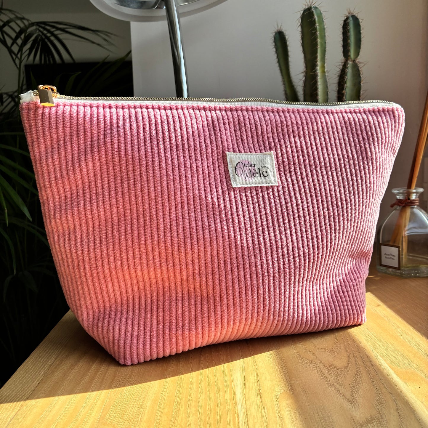 Trousse de toilette en velours côtelé rose pâle - personnalisable