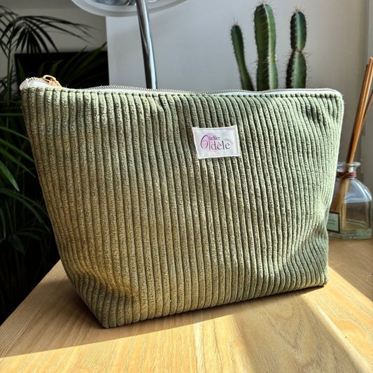 Trousse de toilette en velours côtelé kaki - personnalisable