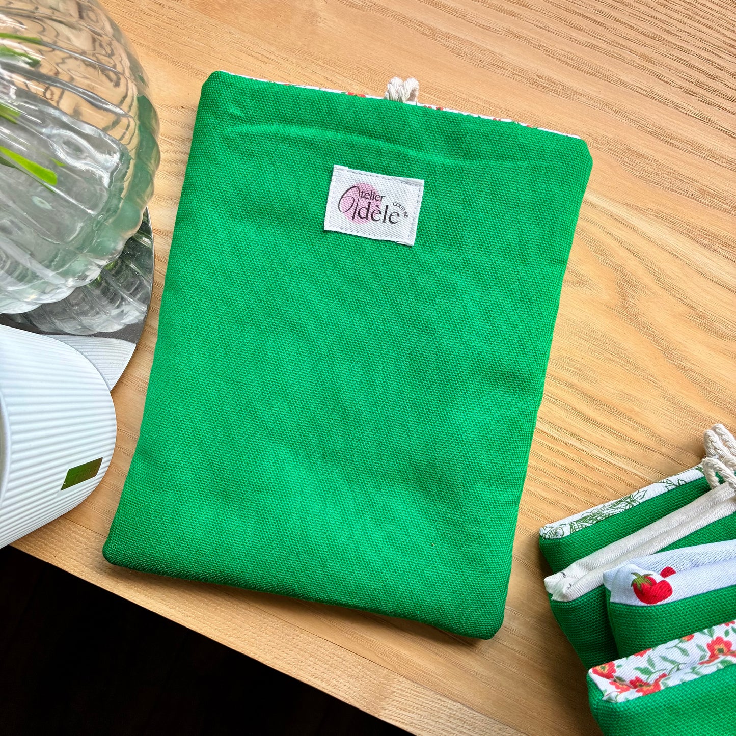 Protège-livre de poche en coton vert en stock