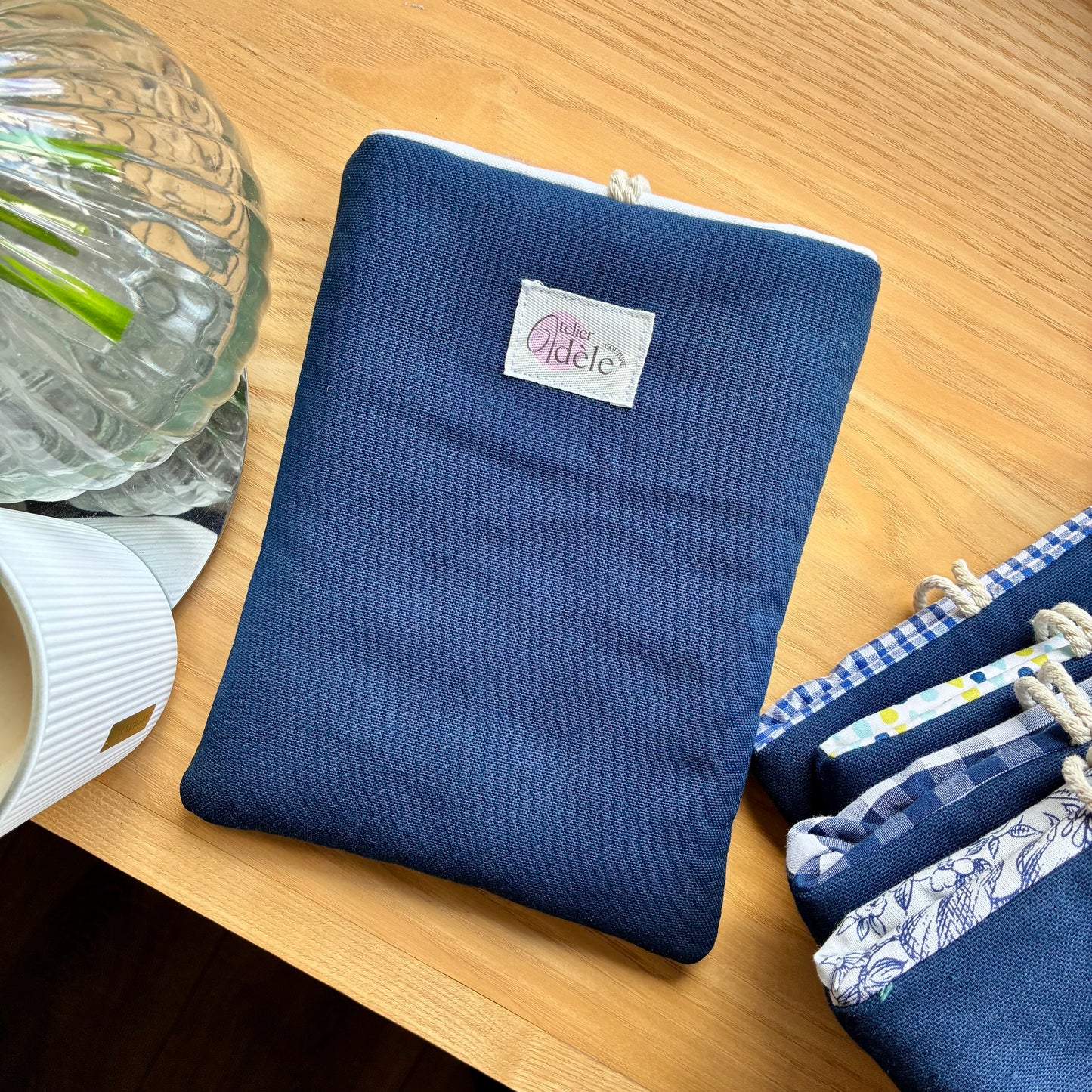 Protège-livre de poche en coton bleu marine en stock