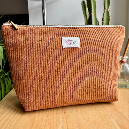 Trousse de toilette en velours côtelé camel - personnalisable