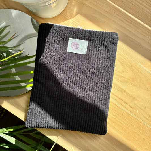Protège-livre de poche en velours côtelé noir en stock