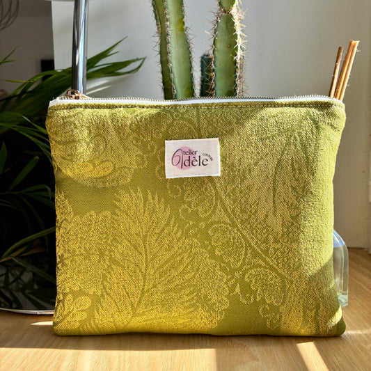 Trousse plate verte tissus Garnier Thiebaut