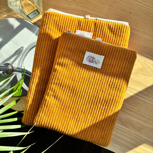 Protège-livre en velours côtelé jaune moutarde - personnalisable