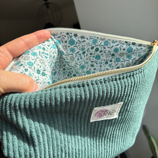 Trousse de toilette en velours côtelé bleu pétrole/fleuri - en stock