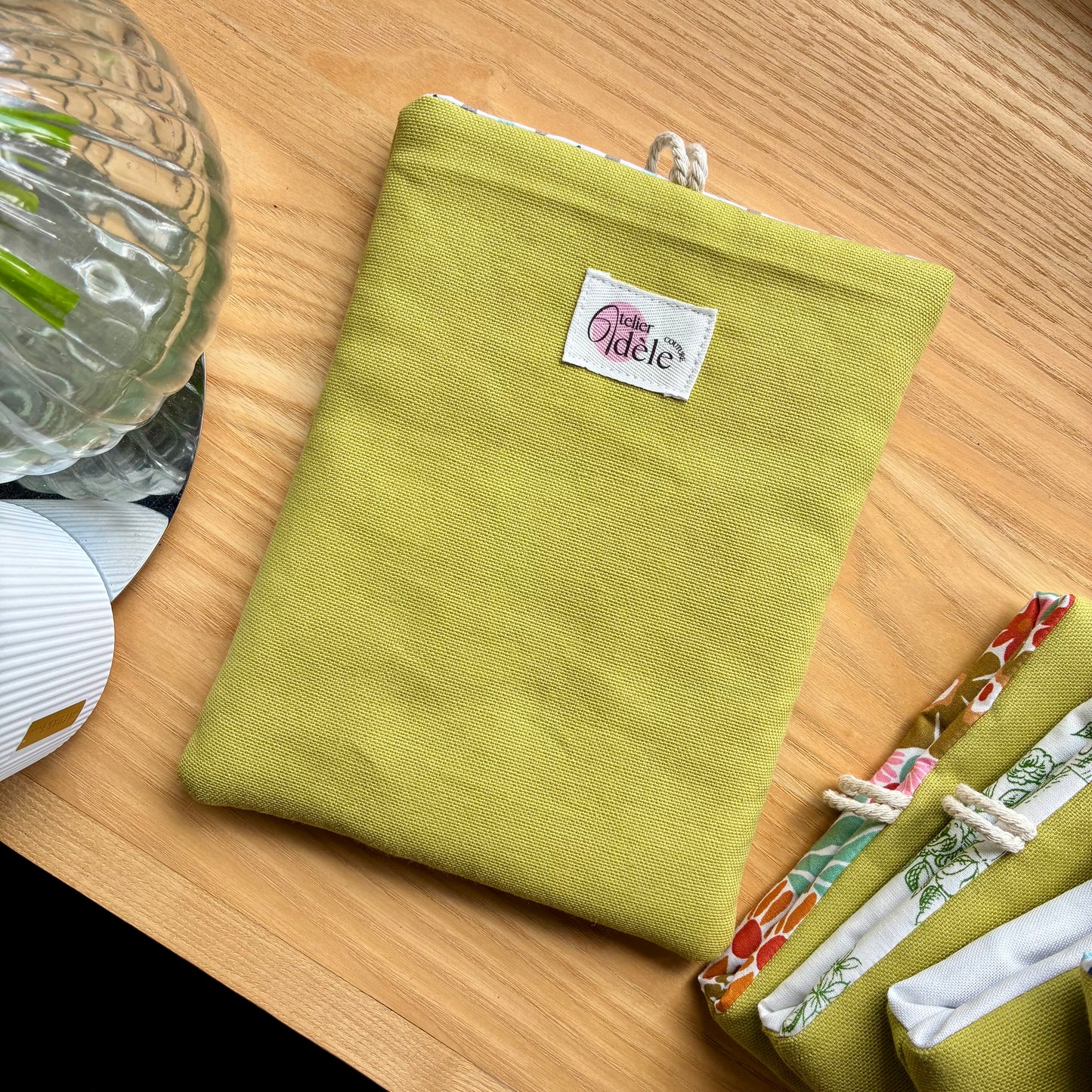 Protège-livre de poche en coton vert pomme en stock