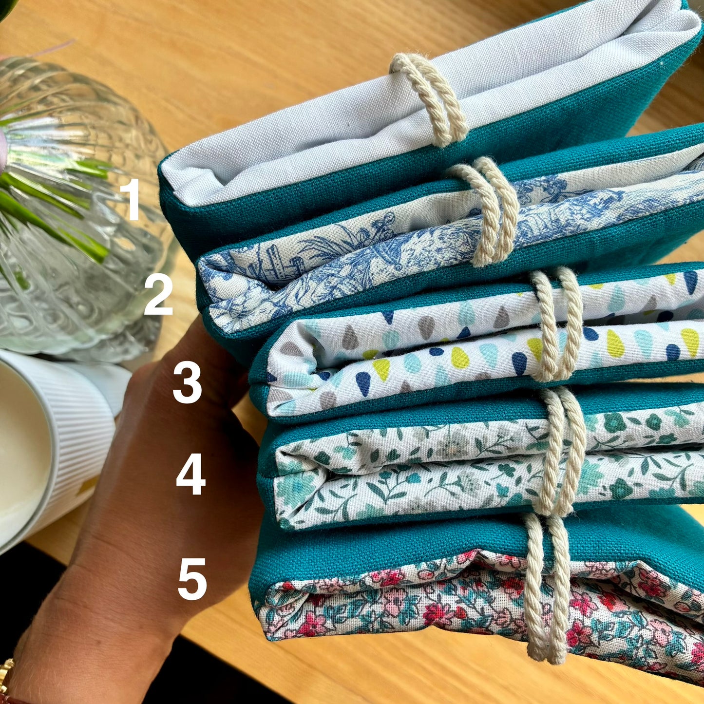 Protège-livre de poche en coton bleu ciel en stock
