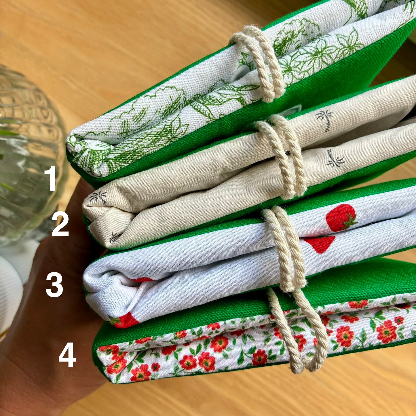 Protège-livre de poche en coton vert en stock