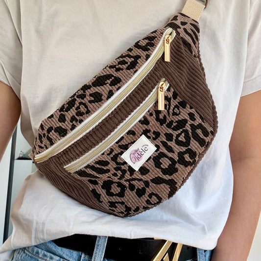 Banane 2 poches en velours côtelé léopard/taupe en stock