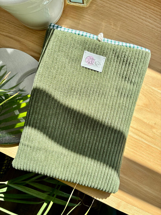 Protège-livre broché en velours côtelé kaki/vichy en stock