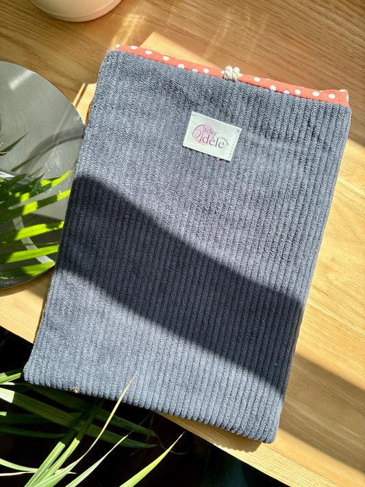 Protège-livre broché en velours côtelé gris/pois en stock