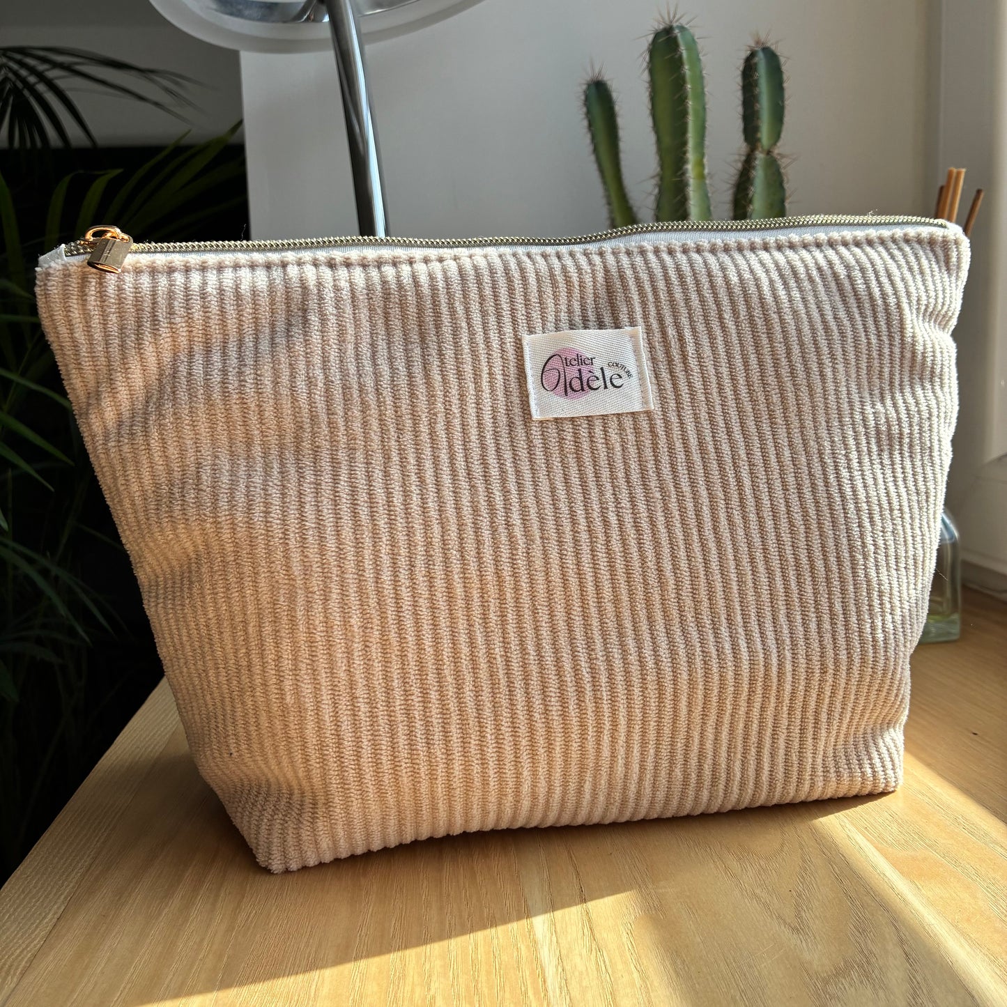 Trousse de toilette en velours côtelé écru - personnalisable