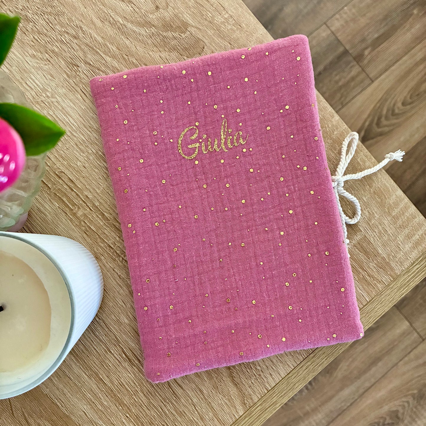 Protège carnet de santé en double gaze de coton rose paillettes - personnalisable